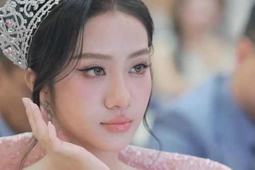 'Hoa hậu Đỗ Thị Hà, Thanh Thủy, Hà Trúc Linh không đẹp theo khuôn mẫu'