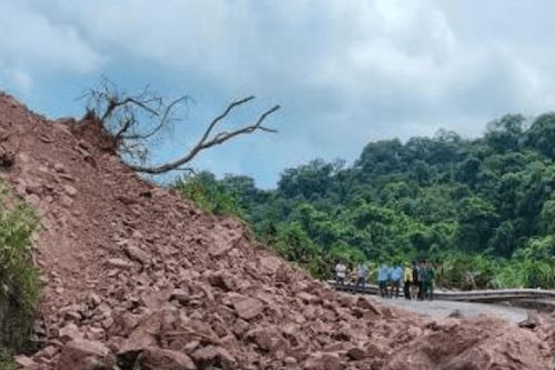 Ảnh hưởng không khí lạnh, miền Trung có mưa lớn