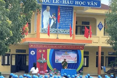 Đưa kiến thức an toàn giao thông vào học đường