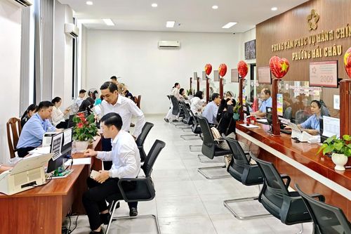 Đà Nẵng thêm tiền may đồng phục, tăng hỗ trợ hơn 3 lần cho cán bộ hành chính công
