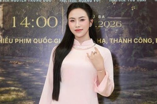MV 'Sau những ngày yêu xa': Thử nghiệm kết hợp giữa âm nhạc thính phòng và công nghệ ảo