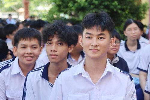 An Giang lập đường dây nóng, siết quản lý dạy thêm, học thêm