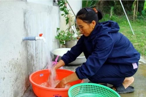 Cấp nước nhỏ lẻ để đưa nước sạch đến vùng khó