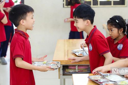 Bữa ăn bán trú: Bộ GD&ĐT siết quản lý từ đầu đến cuối