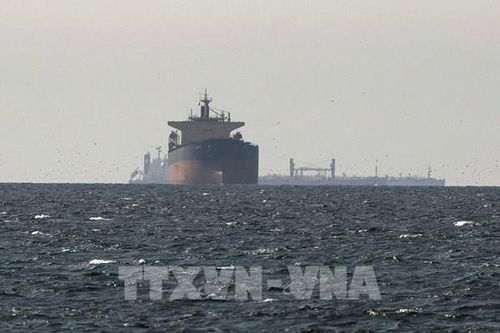 Căng thẳng tại eo biển Hormuz đẩy giá tàu chở dầu lên mức kỷ lục