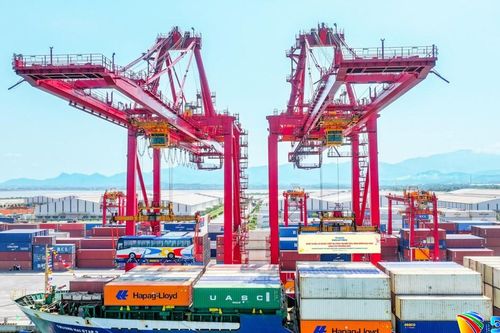 Tổng kim ngạch xuất, nhập khẩu hàng hóa 9 tháng đầu năm tăng hơn 10%