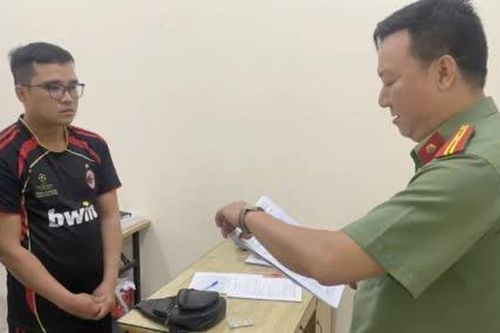 Triệt phá đường dây lập công ty 'ma' để mua bán hóa đơn