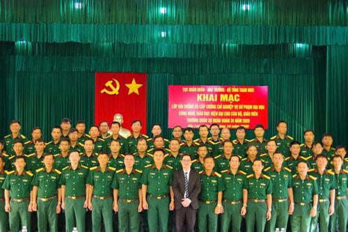 Bồi dưỡng nghiệp vụ sư phạm, công nghệ giáo dục hiện đại cho giáo viên Trường Quân sự Quân đoàn 34