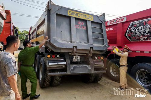 Tăng cường kiểm soát phương tiện vận chuyển vật liệu