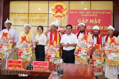 Xã Ninh Phước gặp mặt, chúc mừng nhân dịp Lễ hội Katê năm 2026