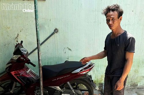 Bắt đối tượng cướp xe máy của phụ nữ đang làm ruộng