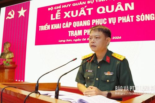 Xuất quân triển khai cáp quang phục vụ các trạm phủ lõm