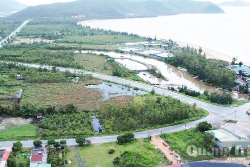 Người dân mòn mỏi chờ bồi thường, tái định cư