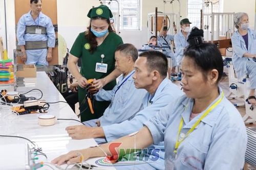 Tích cực điều trị phục hồi chức năng cho người bệnh