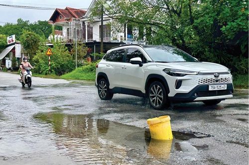 Đường gập ghềnh, dân thấp thỏm
