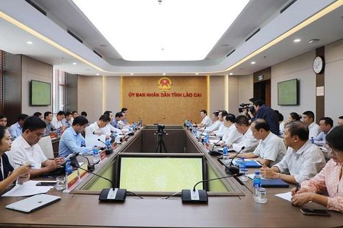 Tháo gỡ khó khăn cho Apatit Việt Nam gắn với thúc đẩy tăng trưởng