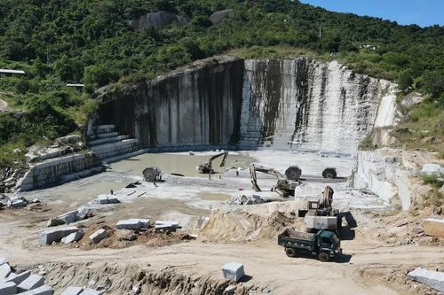 Khánh Hòa: Xử lý hơn 4.100 vi phạm trong tháng cao điểm kiểm soát xe vận chuyển vật liệu