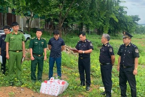 Hải quan khu vực XIV đã xử lý 54 vụ buôn lậu, gian lận thương mại