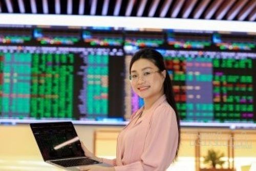 Chứng khoán phái sinh ngày 6/10: Chênh lệch dương duy trì