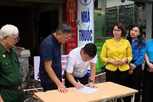 Những hộ dân đầu tiên bàn giao mặt bằng thực hiện dự án mở rộng Quốc lộ 1A
