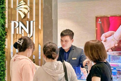PNJ rời top 100 doanh nghiệp vốn hóa lớn nhất sàn chứng khoán