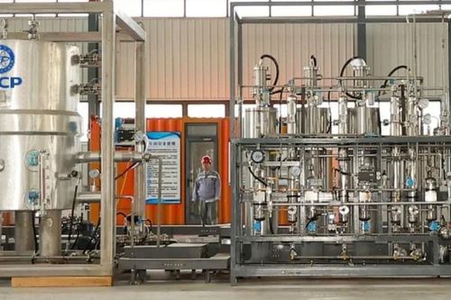 Hệ thống chiết xuất đồng thời hydro, nước ngọt và uranium từ biển