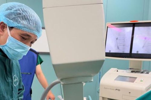 Giảm hơn 50% cơn đau sau zona kéo dài gần 3 năm nhờ kỹ thuật sóng cao tần