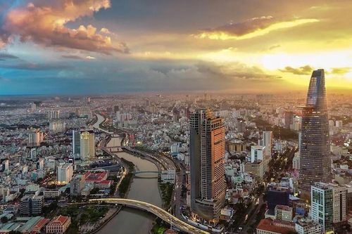 Việt Nam hưởng lợi từ làn sóng AI, dự báo GDP ở mức 7,4%, cao nhất khu vực