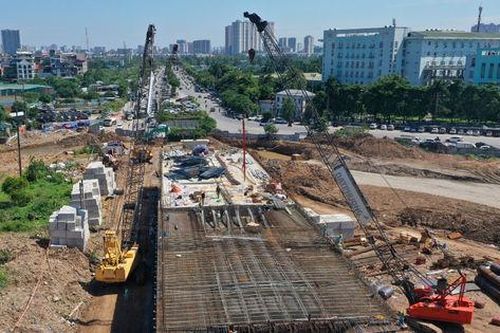 Cầu vượt giải quyết 'điểm nghẽn' nút giao Phạm Tu - Đường 70 dần lộ diện