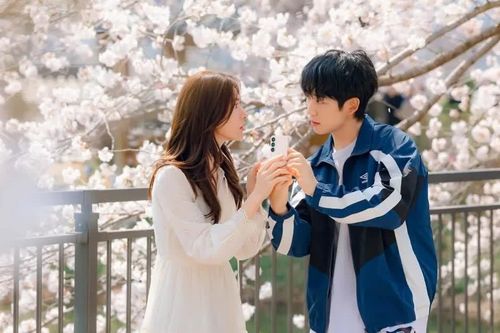 5 chòm sao may mắn tháng 10: Người mở lối mới, người đón cơ hội qua kết nối