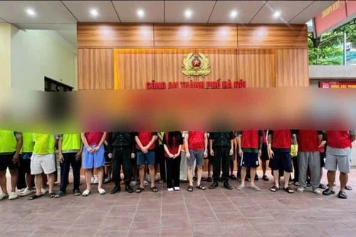 Khởi tố 21 bị can trong vụ buôn bán hàng cấm, thu giữ hơn 122.000 sản phẩm thuốc và thiết bị y tế
