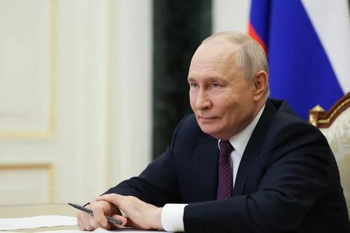 Tổng thống Nga Vladimir Putin làm gì trong ngày sinh nhật thứ 74?