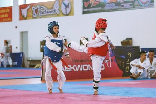 Từ 'phát triển phong trào thể thao' đến xây dựng một 'quốc gia vận động'