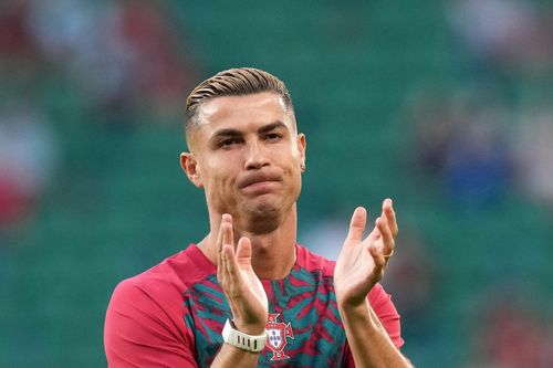 Đội tuyển Bồ Đào Nha ngầm loại Ronaldo và cách ứng xử với 'biểu tượng quốc gia'