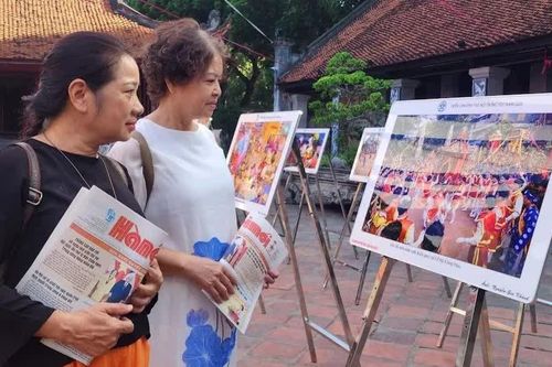 Hà Nội chuyển động qua những khung hình