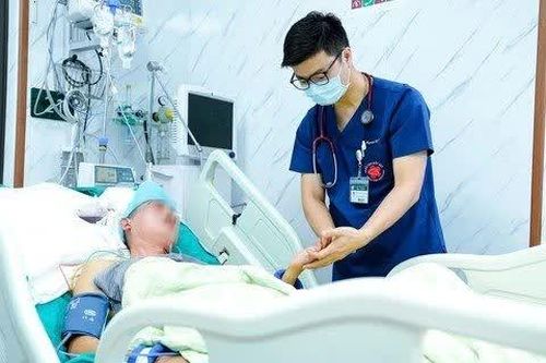 Bác sĩ mách cách phát hiện hẹp động mạch cảnh: Thủ phạm thầm lặng gây đột quỵ