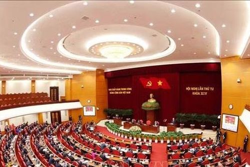 Thông tin về ngày làm việc thứ ba Hội nghị lần thứ tư Ban Chấp hành Trung ương Đảng