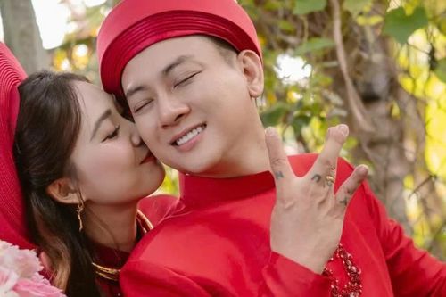 Ảnh chưa công khai ở đám cưới Hoài Lâm