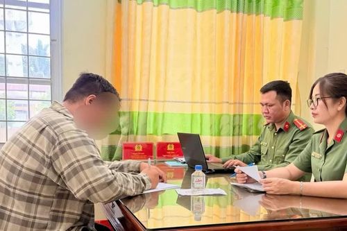 Dùng AI tạo ảnh mặc trang phục công an đăng mạng xã hội để 'câu' tương tác