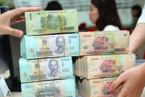 Tin tức nổi bật ngày 7/10: Dư nợ tín dụng đạt 20,75 triệu tỷ đồng