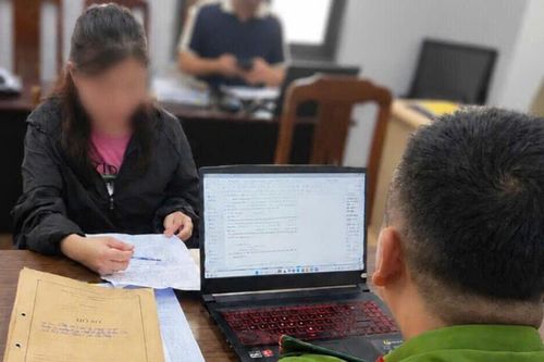 Bị xử phạt vì đăng bài vu khống giáo viên trên mạng xã hội