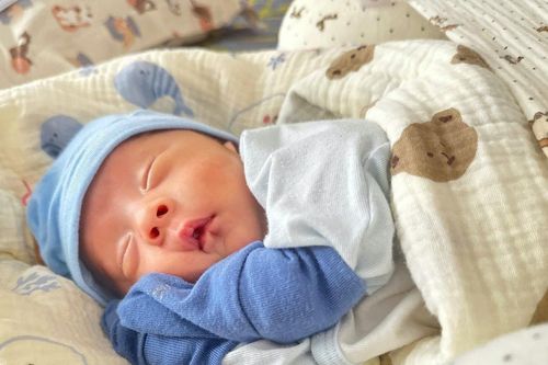Chưa kịp trị u xơ đã mang thai, mẹ bầu 35 tuổi bước vào cuộc chiến 'sinh tử'