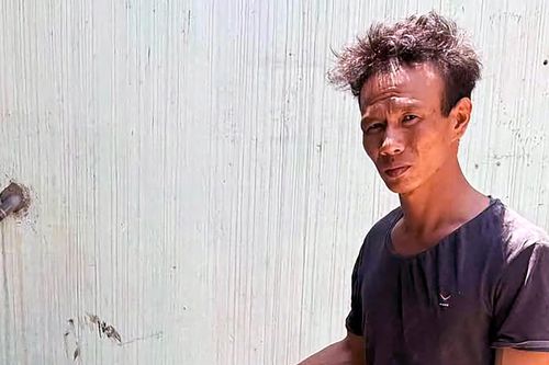Gã đàn ông có 2 tiền án cầm lưỡi kéo đe dọa phụ nữ