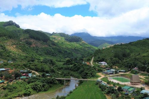 Chuyển đổi số vùng cao mắc kẹt vì những 'vùng lõm' sóng