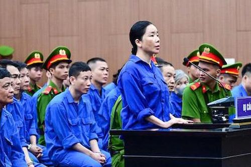 Cựu Viện trưởng Viện Pháp y tâm thần Trung ương và 'bà trùm' nhận án tù