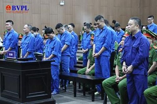 Hai cựu Viện trưởng Viện Pháp y tâm thần Trung ương lĩnh 20 năm và 7 năm 6 tháng tù