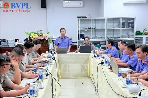 VKSND tỉnh An Giang trực tiếp kiểm sát việc theo dõi thi hành án hành chính