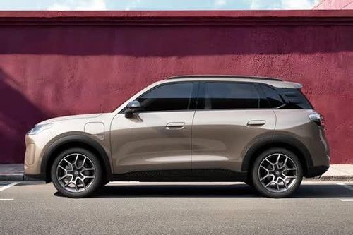 SUV đô thị công suất 194 mã lực, giá hơn 540 triệu đồng