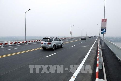 Cấm xe buýt qua cầu Thăng Long vào khung giờ cao điểm từ ngày 9/10