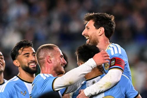 Messi chia tay đội tuyển Argentina, khép lại hành trình bằng màn trình diễn ấn tượng